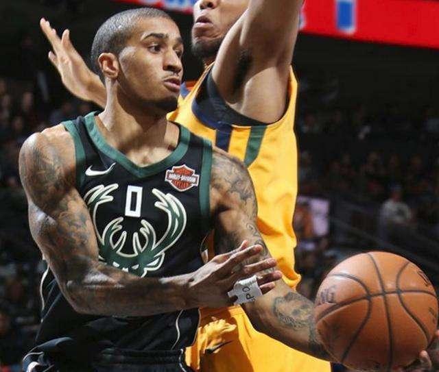 这归功于他 这归功于他